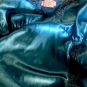 Woman Within 1x long chemise satiny sleep gown. Very sexy